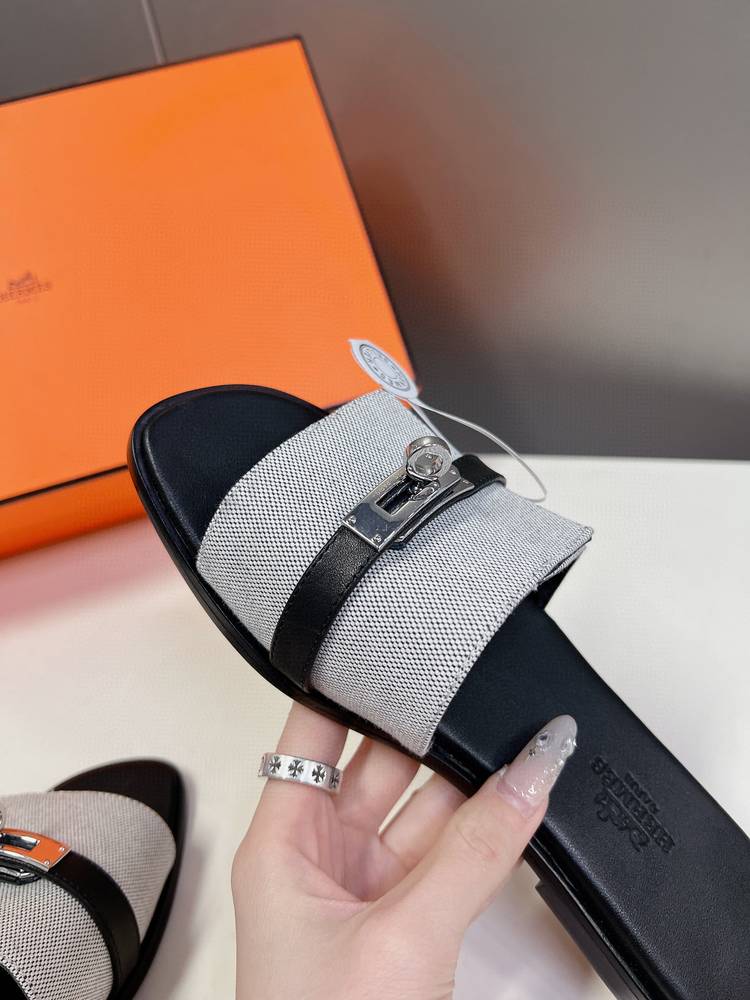 Hermès Gabriel sandals