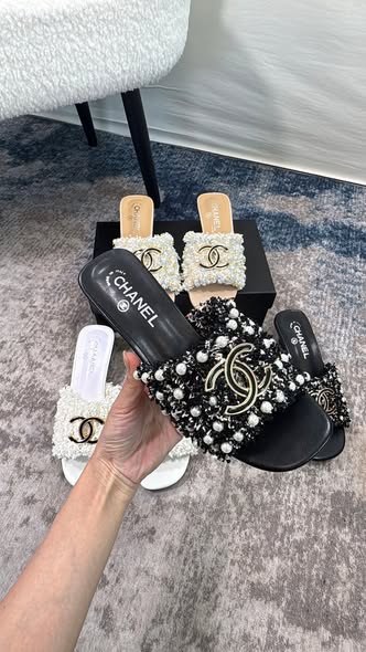 Chanel Pearl CC Slides