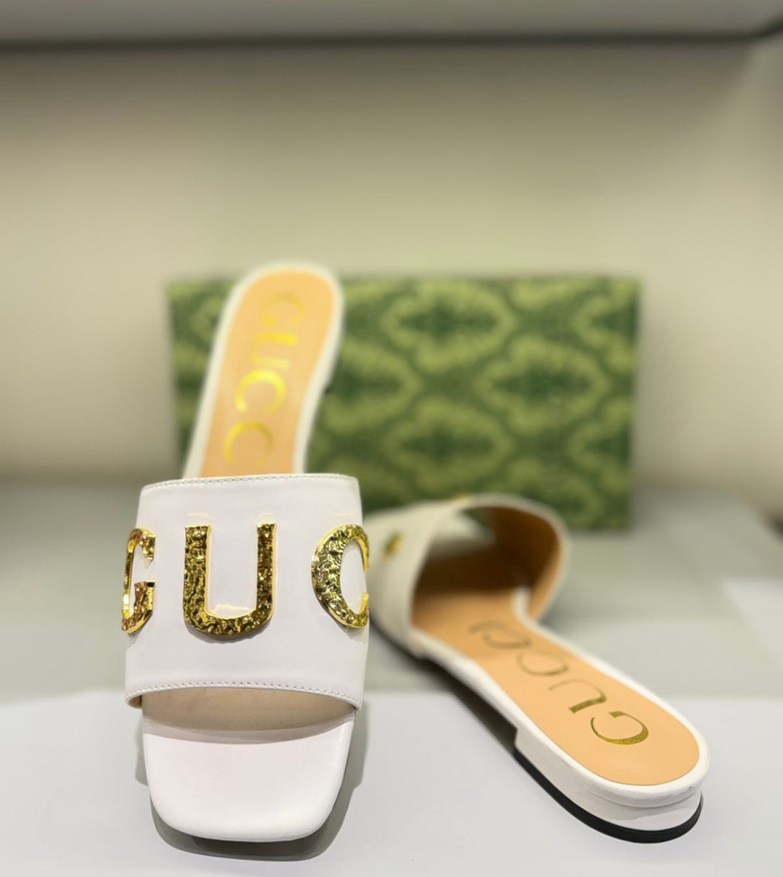 Gucci Flats