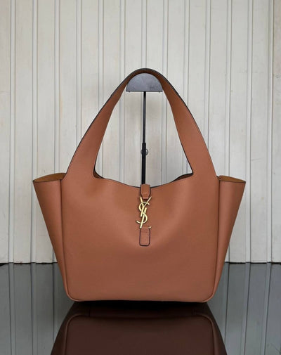 YSL YVES SAINT LAUREN LE 5 À 7 BEA IN GRAINED LEATHER hover